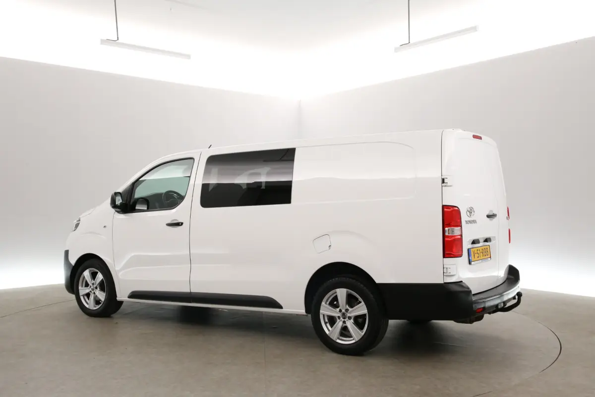 2.0 D-4D Navigator Long L3H1 | DC | 6 Zits | Airco | Cruise | Trekhaak | Parkeersens.