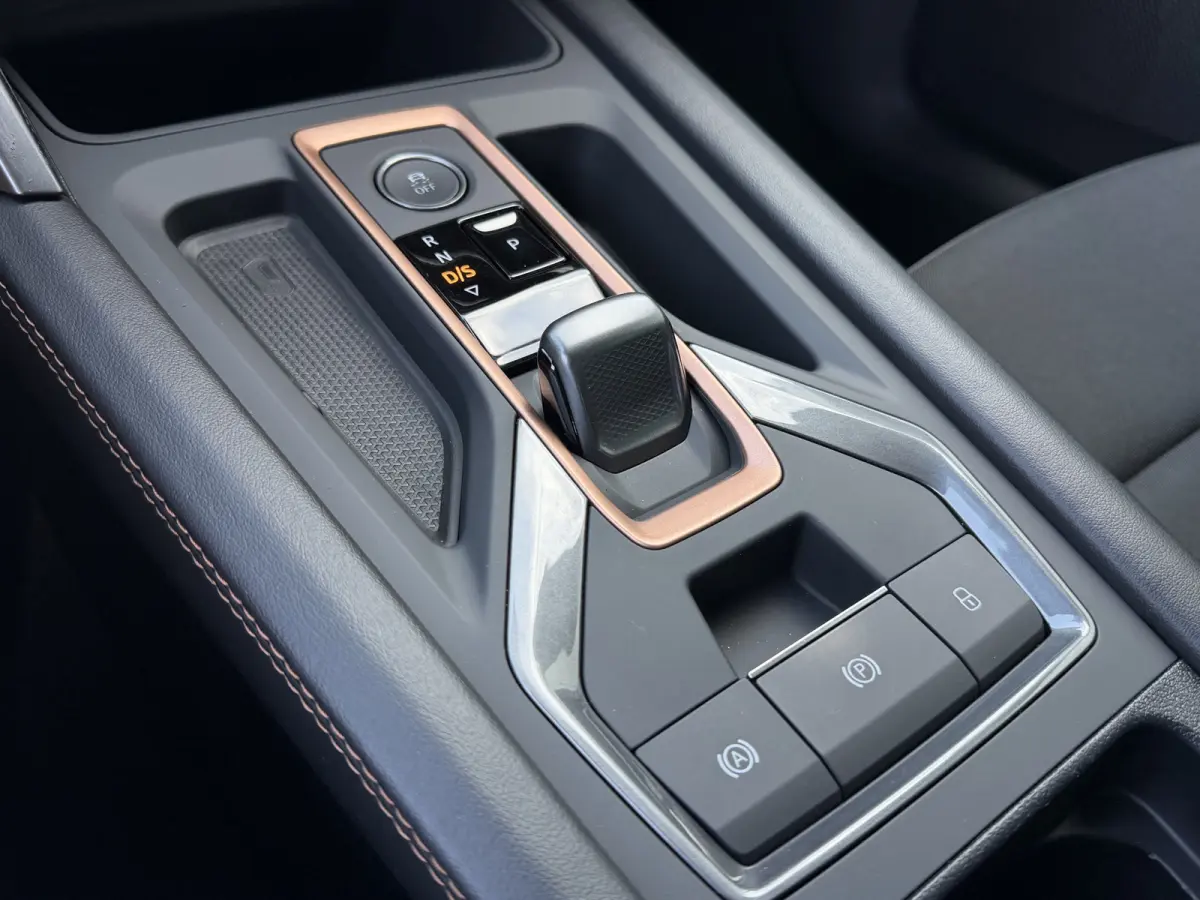 1.5 TSI e-Hybrid 204 PK Business Carplay Achteruitrijcamera Keyless Entry Stuurverwarming Matrix LED Elektrisch bereik (WLTP): Tot ca. 131 km!!