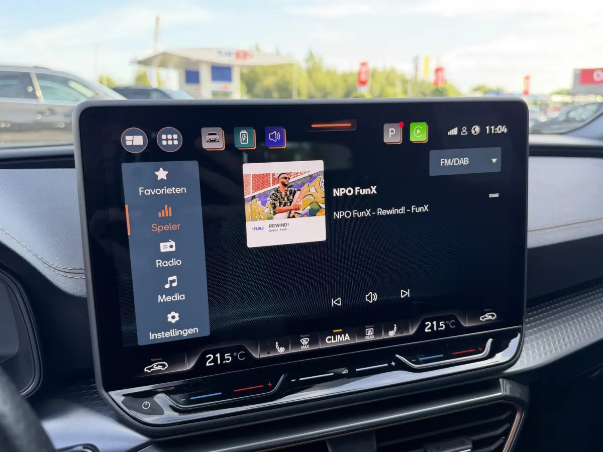 1.5 TSI e-Hybrid 204 PK Business Carplay Achteruitrijcamera Keyless Entry Stuurverwarming Matrix LED Elektrisch bereik (WLTP): Tot ca. 131 km!!