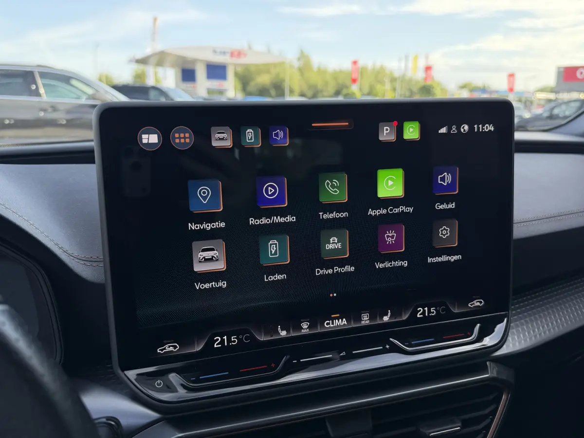 1.5 TSI e-Hybrid 204 PK Business Carplay Achteruitrijcamera Keyless Entry Stuurverwarming Matrix LED Elektrisch bereik (WLTP): Tot ca. 131 km!!