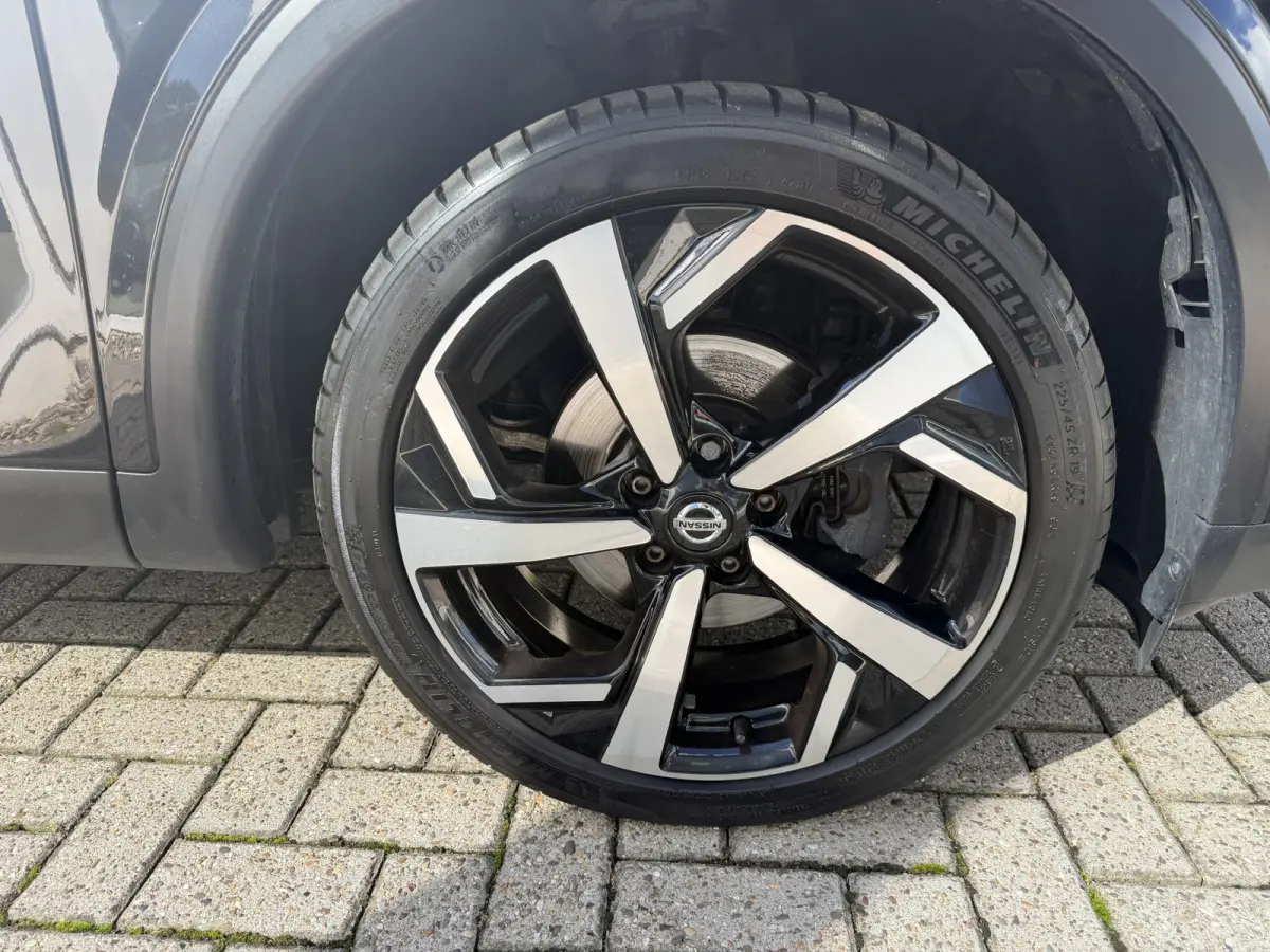 1.3 MHEV Xtronic Tekna Plus Massage | Panorama