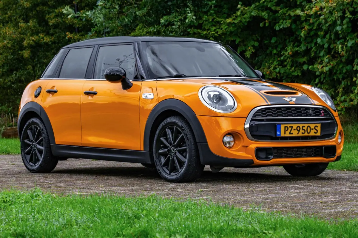 Mini 2.0 S Chili Serious Business Automaat +NAP NL-auto