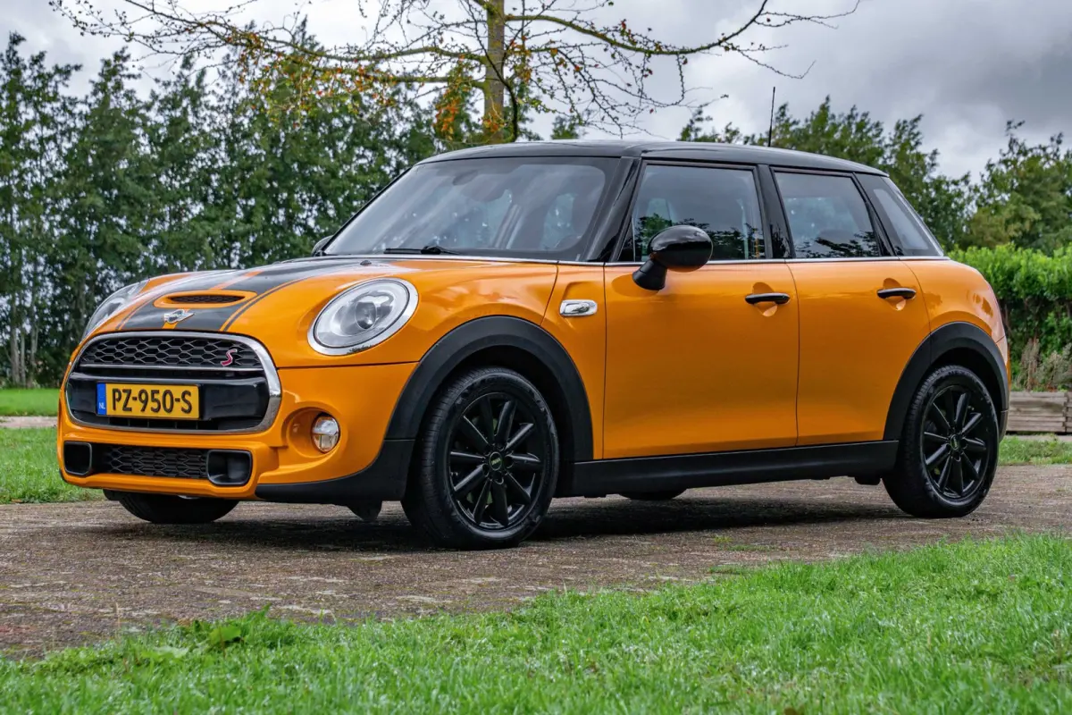 Mini 2.0 S Chili Serious Business Automaat +NAP NL-auto