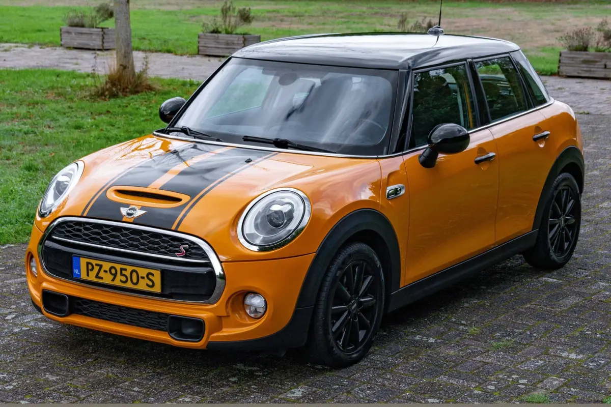 Mini 2.0 S Chili Serious Business Automaat +NAP NL-auto