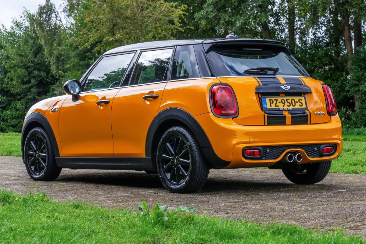 Mini 2.0 S Chili Serious Business Automaat +NAP NL-auto
