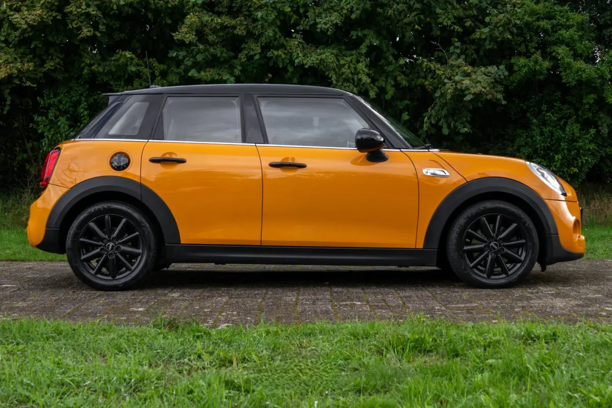 Mini 2.0 S Chili Serious Business Automaat +NAP NL-auto