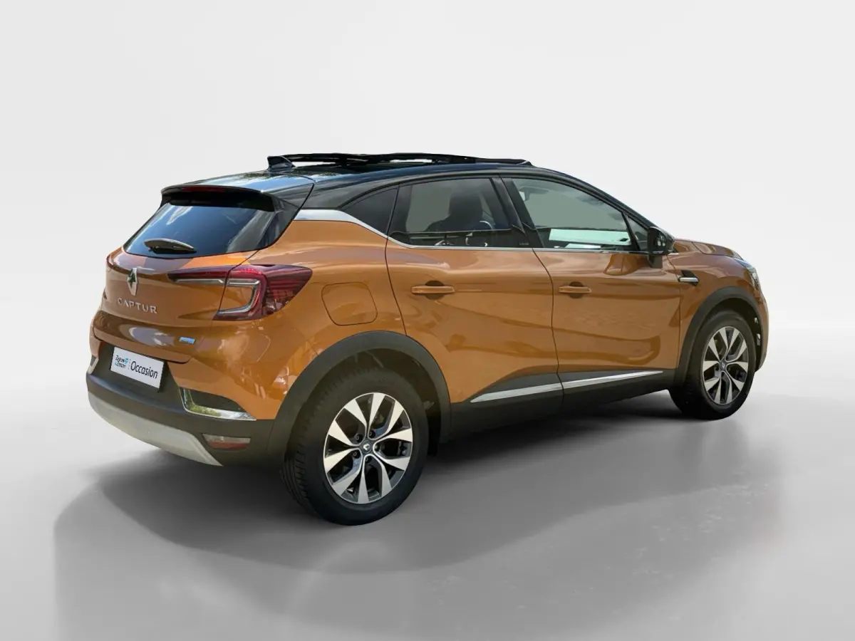 1.6 E-Tech Plug-in Hybrid 160 Intens | Automaat | Schuifkanteldak| Parkeersensoren | Camera | Apple Carplay & Android Auto | Climate Control |