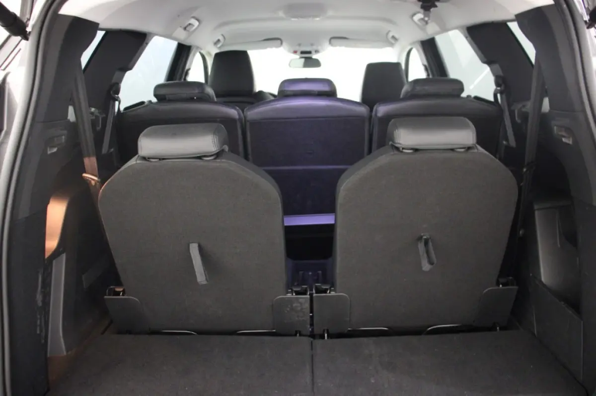 1.2 PureTech Allure Automaat - Digitaal Cockpit, Carplay, Camera, Half Leer