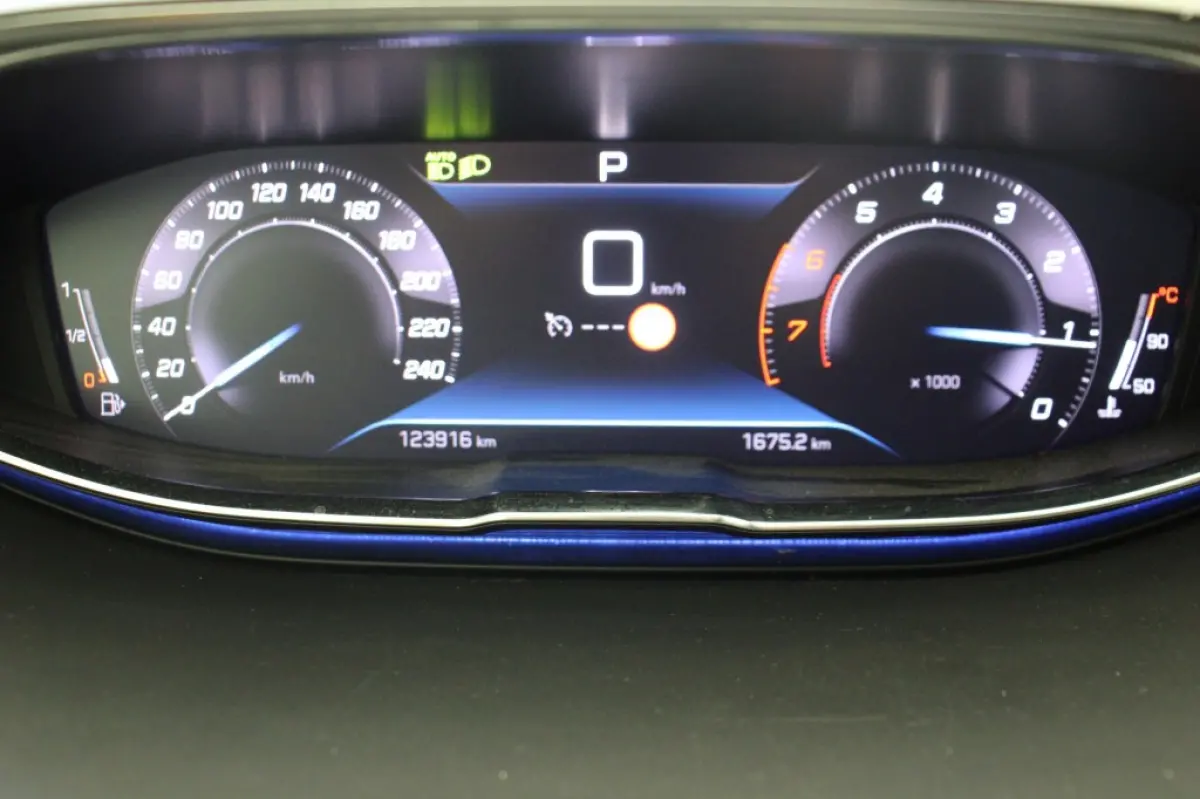1.2 PureTech Allure Automaat - Digitaal Cockpit, Carplay, Camera, Half Leer