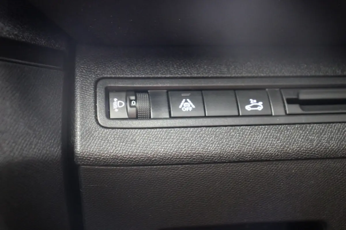 1.2 PureTech Allure Automaat - Digitaal Cockpit, Carplay, Camera, Half Leer