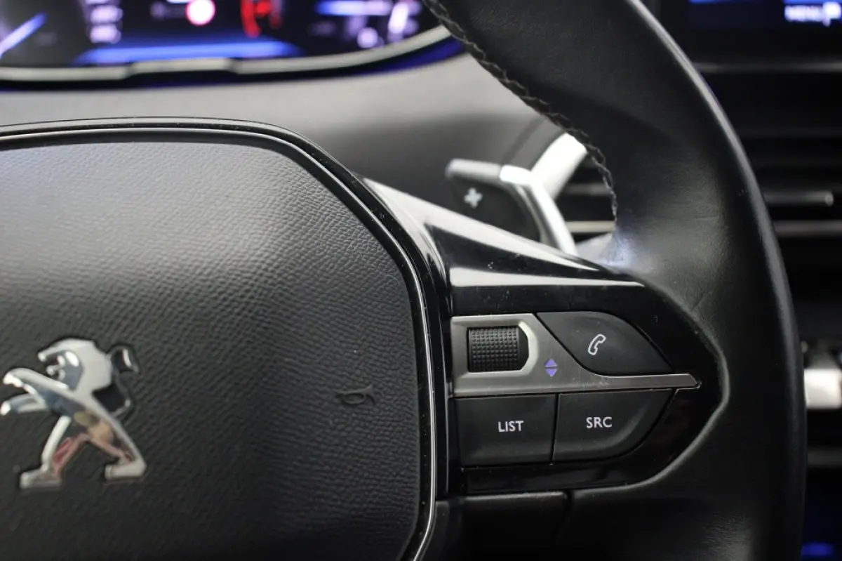 1.2 PureTech Allure Automaat - Digitaal Cockpit, Carplay, Camera, Half Leer