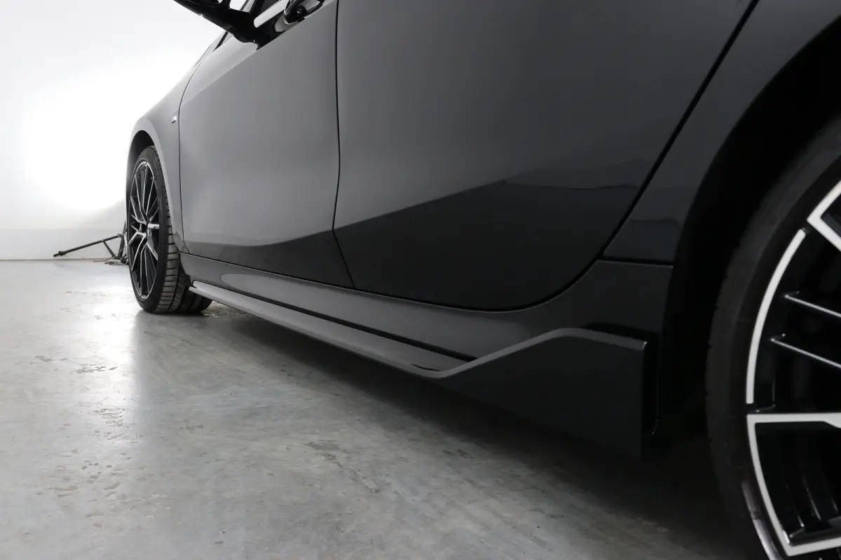 120i High Executive Edition | M- Perfomance Pack! | Open Dak | Leder | Sfeerverlichting | Camera | Sportstoelen | Clima | Stoel/Stuur Verwarming | Navi | LED | Cruise Control | Keyless