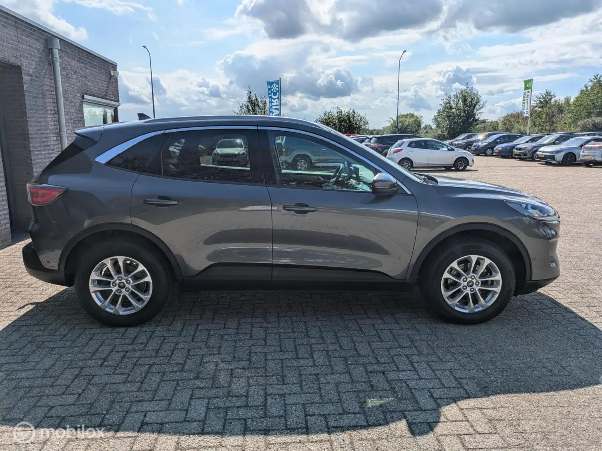2.5 PHEV Titanium X