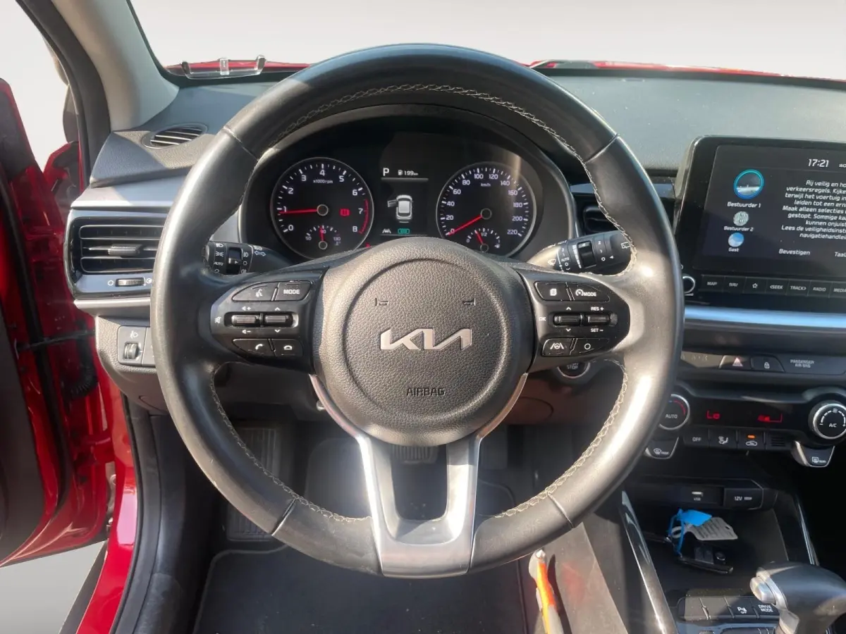 1.0 T-GDi MHEV DynamicPlusLine | Automaat | Climate Control | Cruise Control | Camera | Navigatie | Privacy Glass |