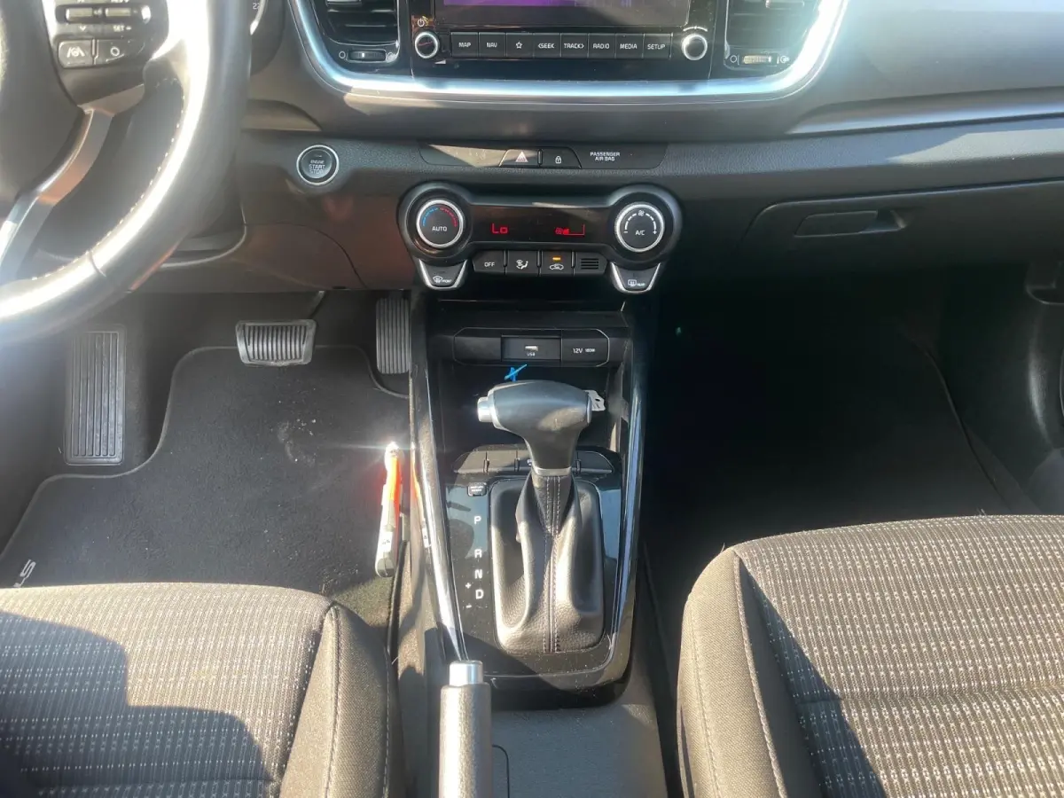 1.0 T-GDi MHEV DynamicPlusLine | Automaat | Climate Control | Cruise Control | Camera | Navigatie | Privacy Glass |