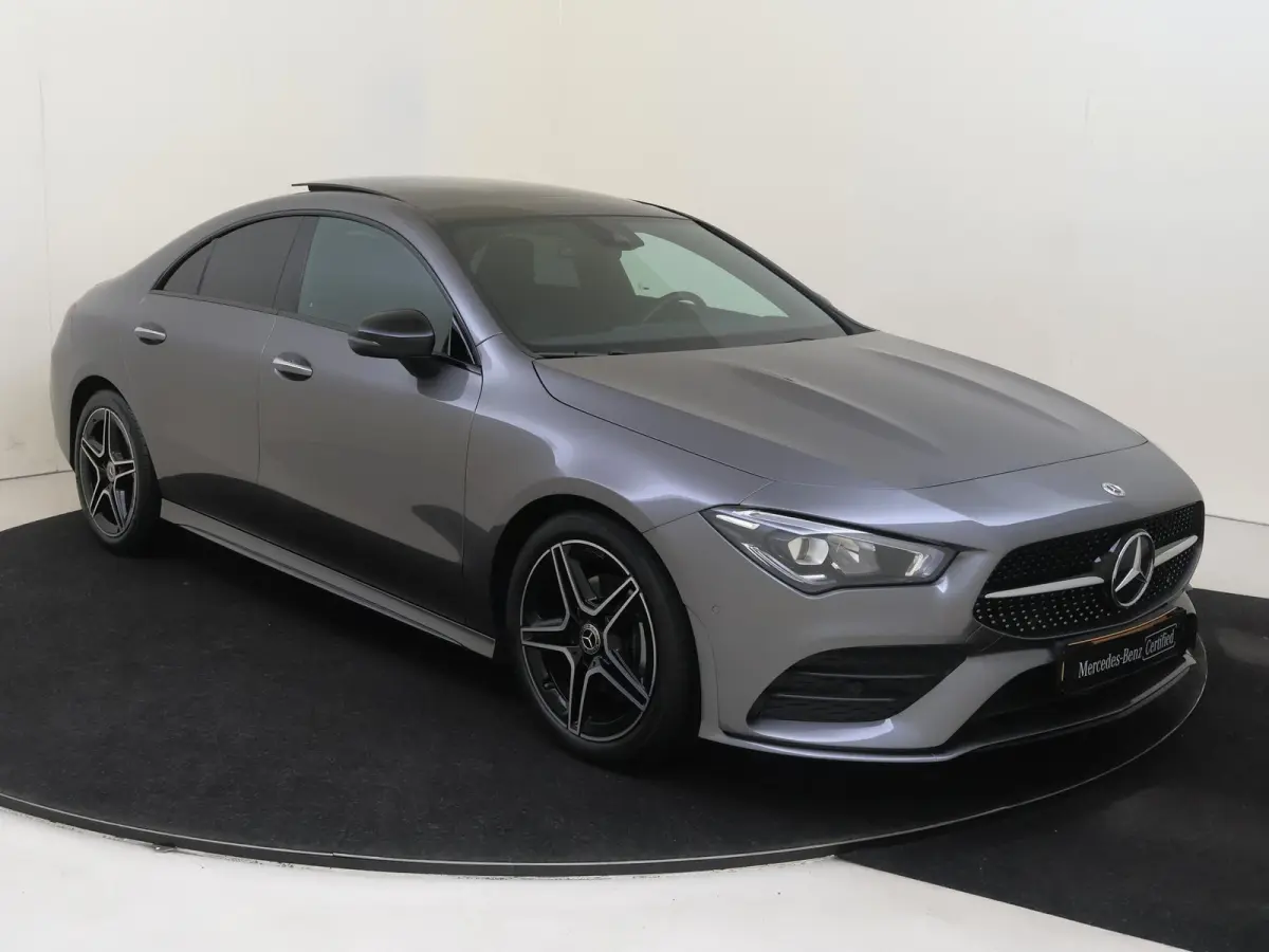 180 AMG Line / Stoelverwarming / Panaromadak / Achteruitcamera / Night-Pakket / Sfeerverlichting /