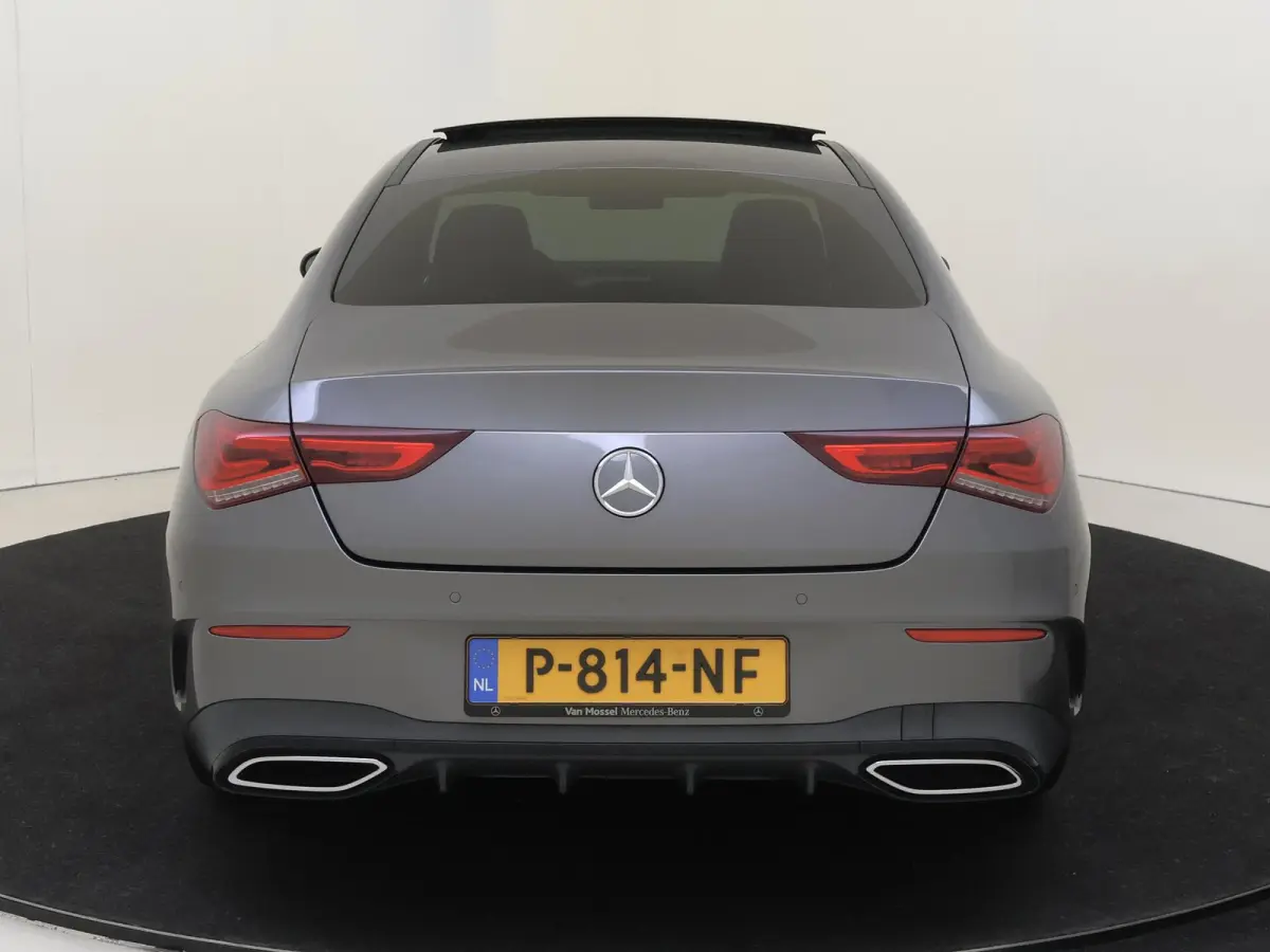 180 AMG Line / Stoelverwarming / Panaromadak / Achteruitcamera / Night-Pakket / Sfeerverlichting /