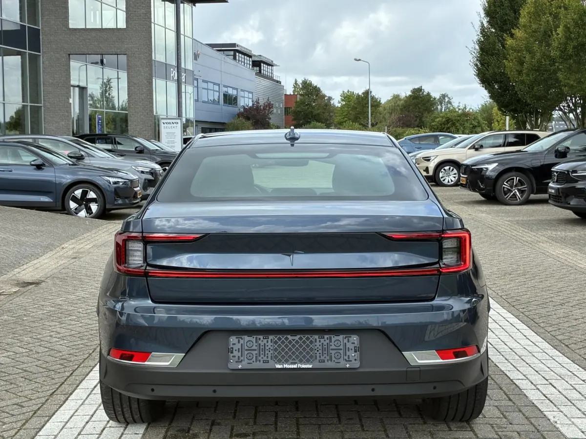 Standard Range Single Motor 69 kWh | Elektrisch verstelbare stoelen | Stoelverwarming