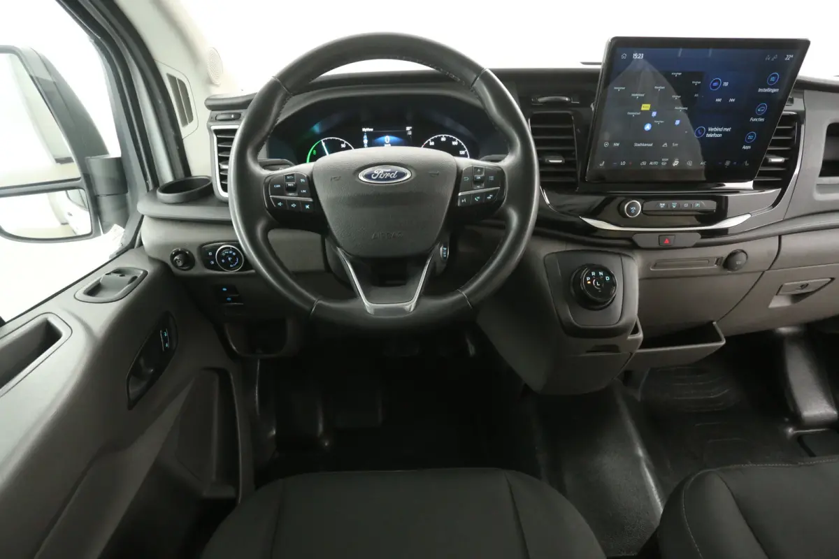 68 kWh L3H2 | Snelladen | SOH 92% | Clima | Cruise | 3 Zits | Carplay | Parkeersens.
