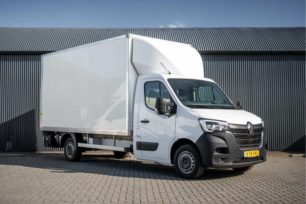 2.3dCi | Bakwagen met Laadklep | LED | Carplay | Camera | Cruise