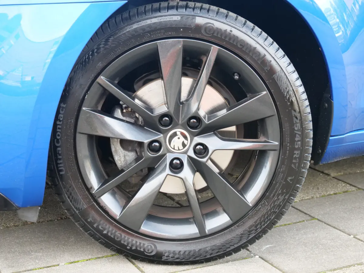 1.0 TSI Greentech Sport Business Navigatie / Privacy glas / 17 Inch