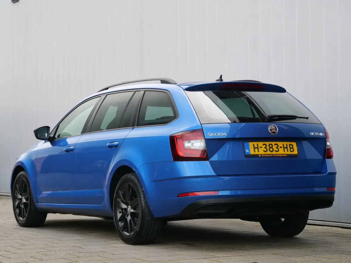 1.0 TSI Greentech Sport Business Navigatie / Privacy glas / 17 Inch
