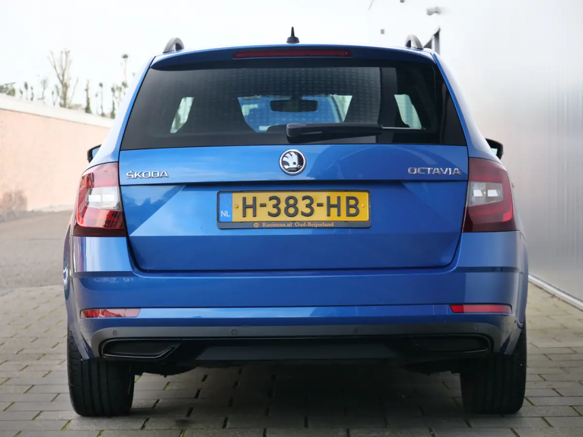 1.0 TSI Greentech Sport Business Navigatie / Privacy glas / 17 Inch