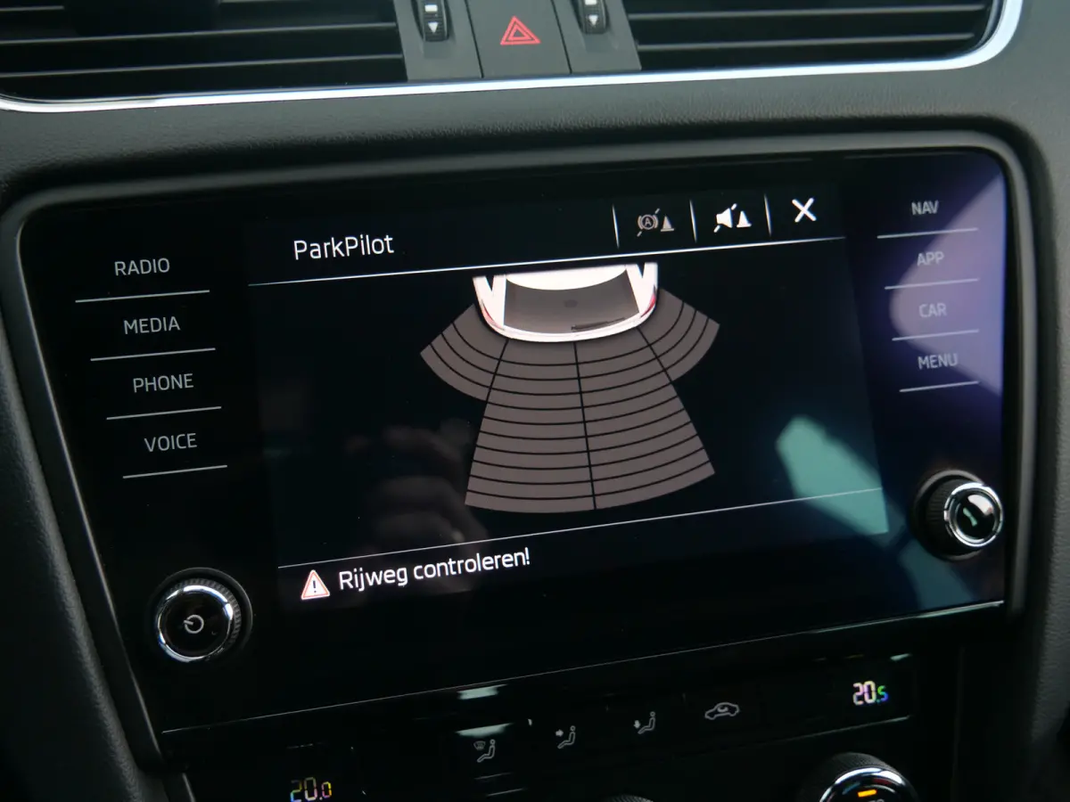 1.0 TSI Greentech Sport Business Navigatie / Privacy glas / 17 Inch