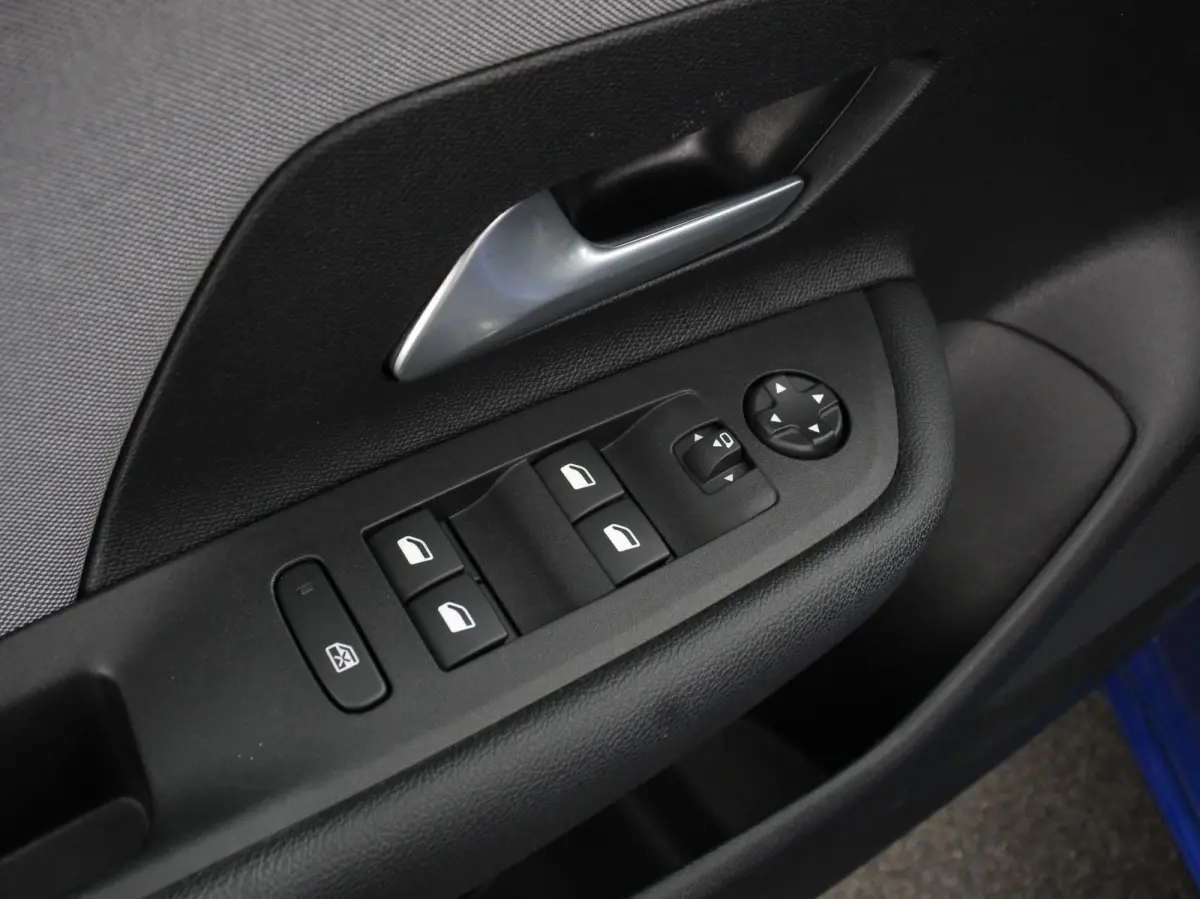 1.2 Turbo Hybrid Edition Navigatie Apple Carplay/Android Auto Camera Parkeersensoren Adaptieve Cruise Control Stoel- en stuurverwarming Dodehoek assistent Climate Control Virtual Cockpit Ful