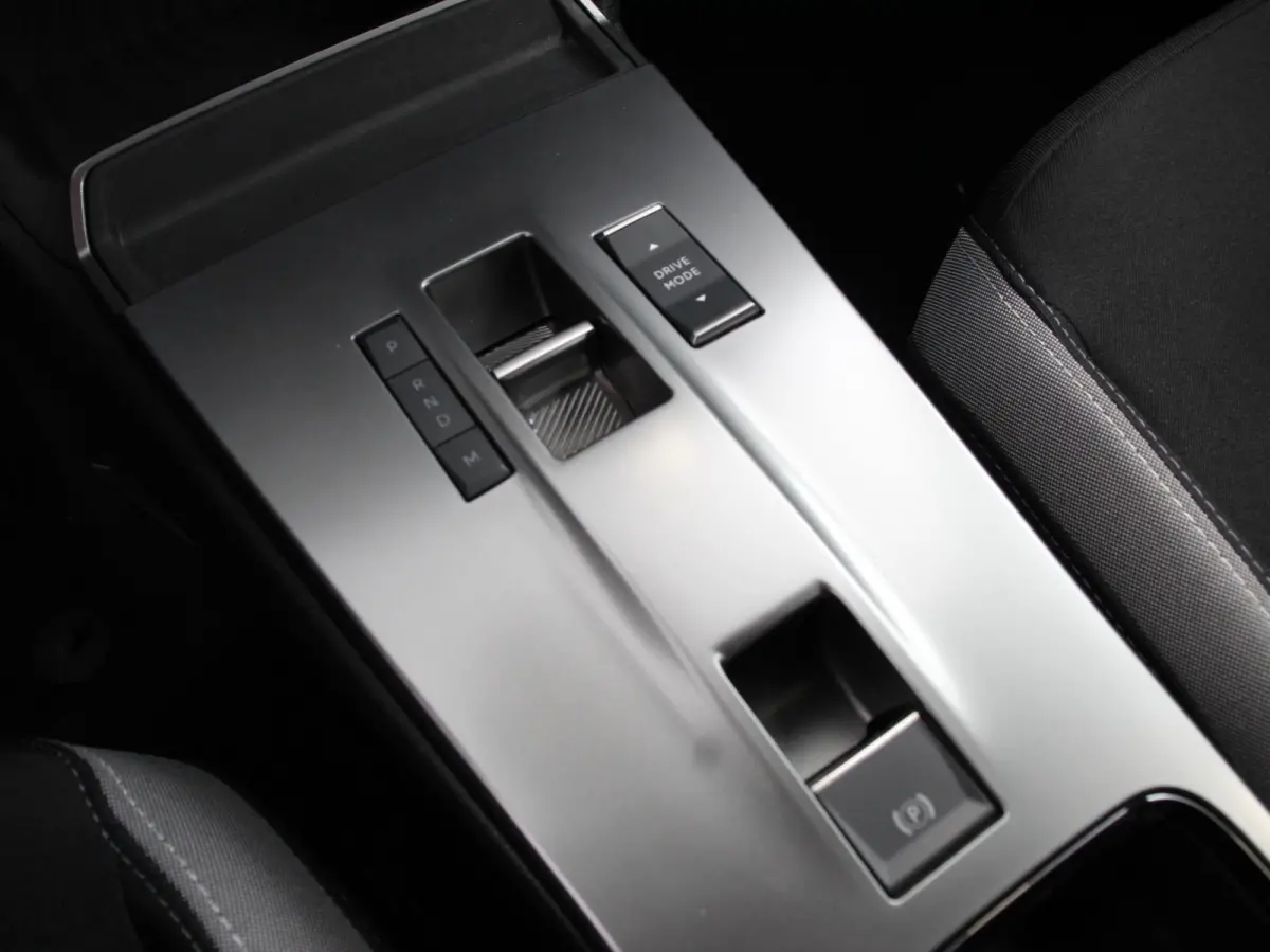 1.2 Turbo Hybrid Edition Navigatie Apple Carplay/Android Auto Camera Parkeersensoren Adaptieve Cruise Control Stoel- en stuurverwarming Dodehoek assistent Climate Control Virtual Cockpit Ful