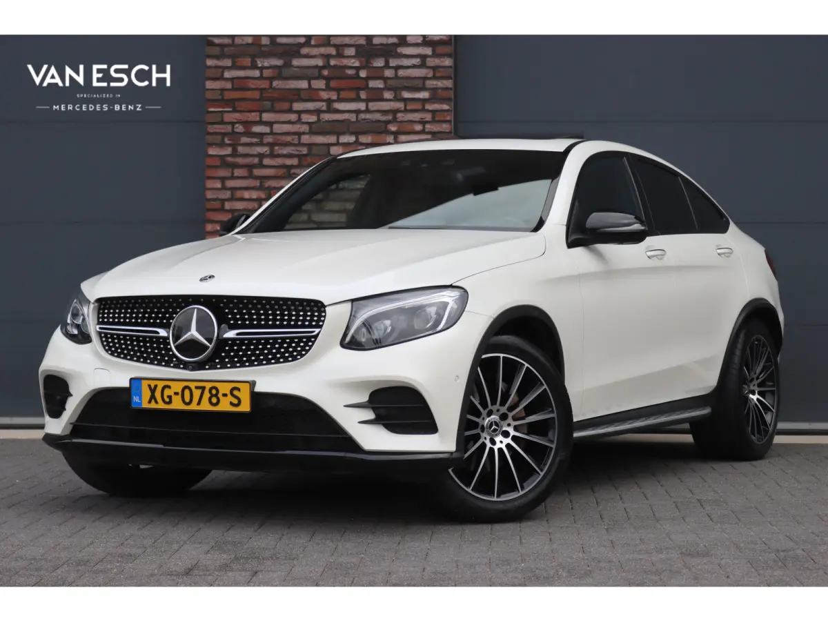 300 4MATIC AMG Line | Luchtvering | Burmester | Distronic+ | Standkachel | HUD | Schuifdak | Trekhaak | Led Intelligent Light | Surround Camera | Keyless Go |