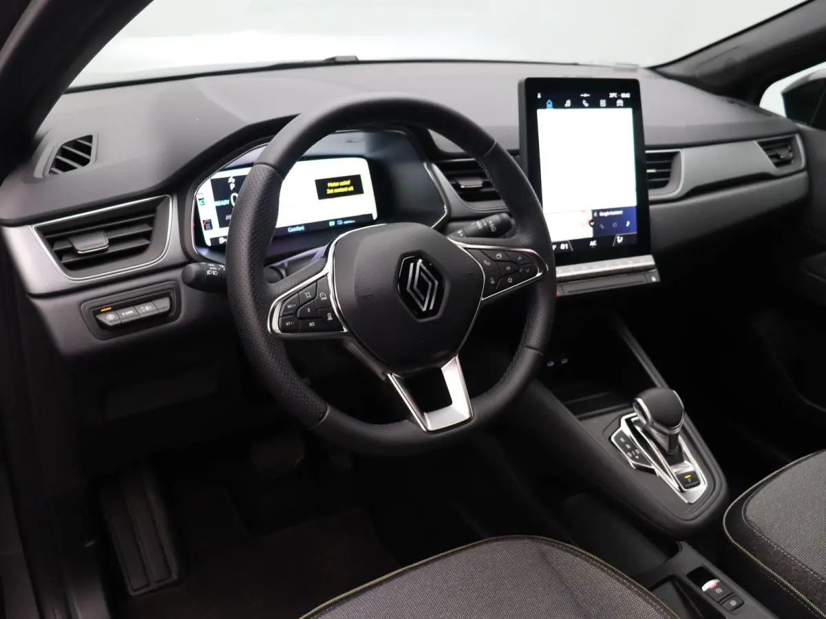 E-Tech full hybrid 145pk techno | Navigatie | Achteruitrijcamera | Parkeersensoren voor en achter | Climate control |