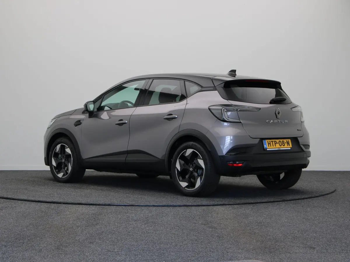 E-Tech full hybrid 145pk techno | Navigatie | Achteruitrijcamera | Parkeersensoren voor en achter | Climate control |