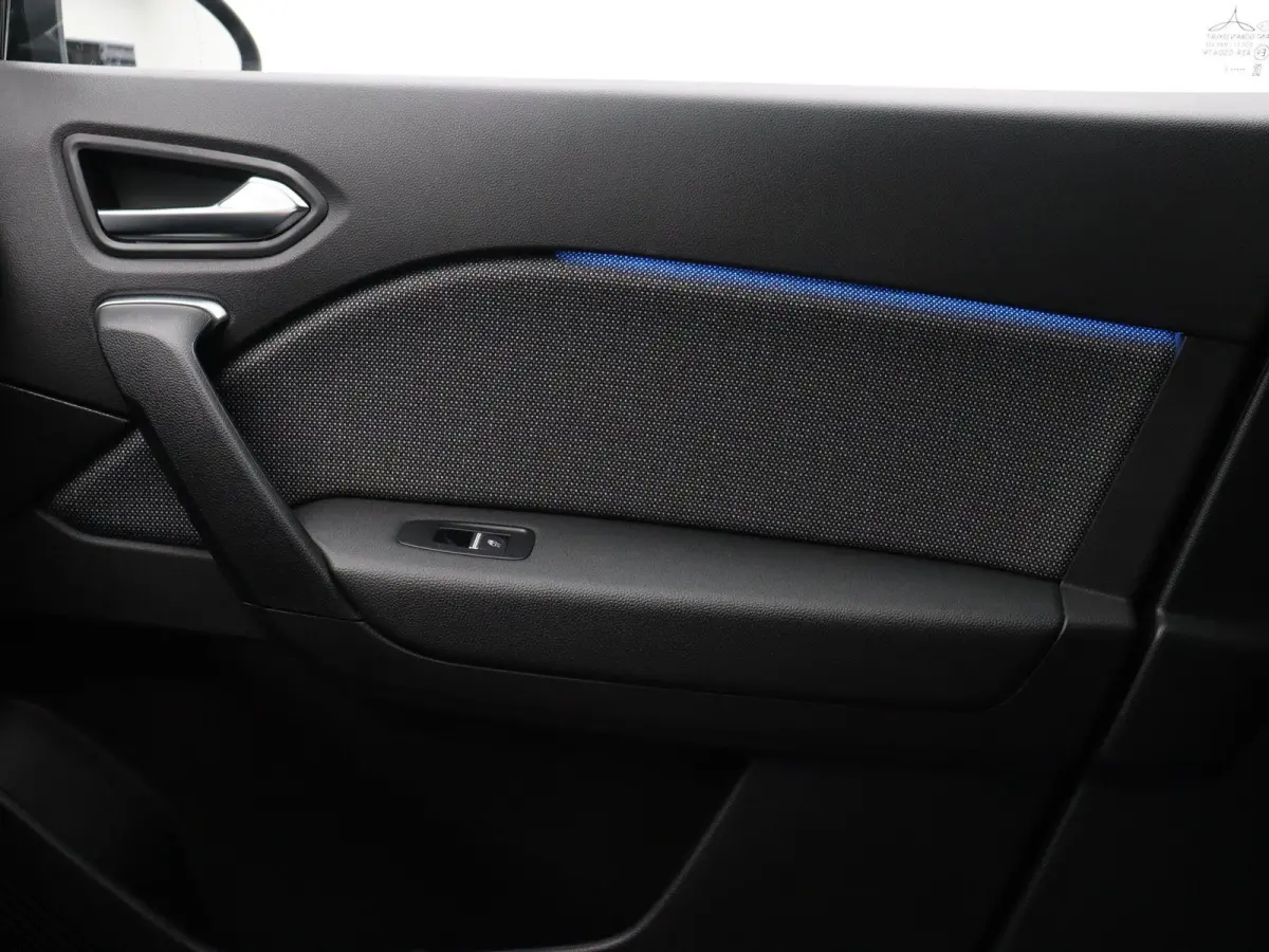 E-Tech full hybrid 145pk techno | Navigatie | Achteruitrijcamera | Parkeersensoren voor en achter | Climate control |