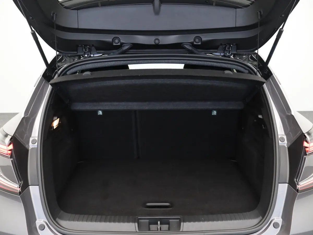 E-Tech full hybrid 145pk techno | Navigatie | Achteruitrijcamera | Parkeersensoren voor en achter | Climate control |