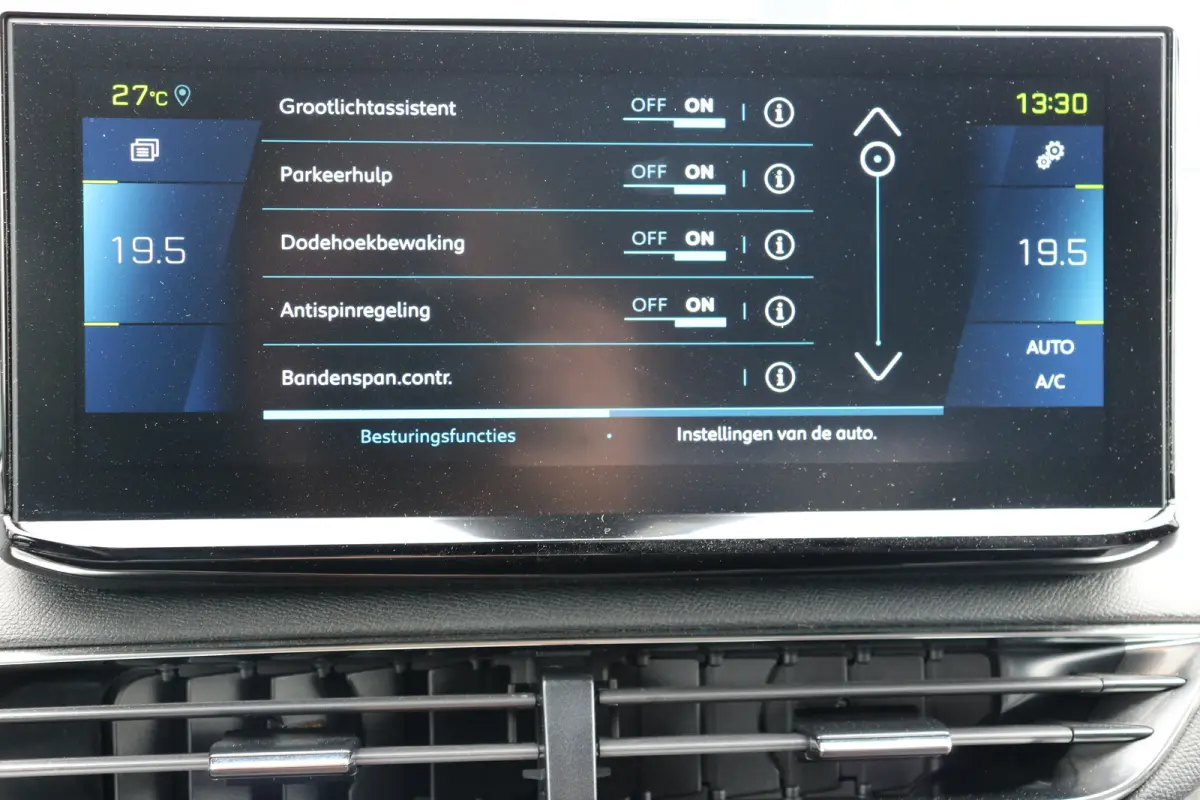 1.6 HYbrid 225 Allure Pack Business | Navi | Camera | PDC V+A | Cruise control | Keyless entry | LMV 18 " |