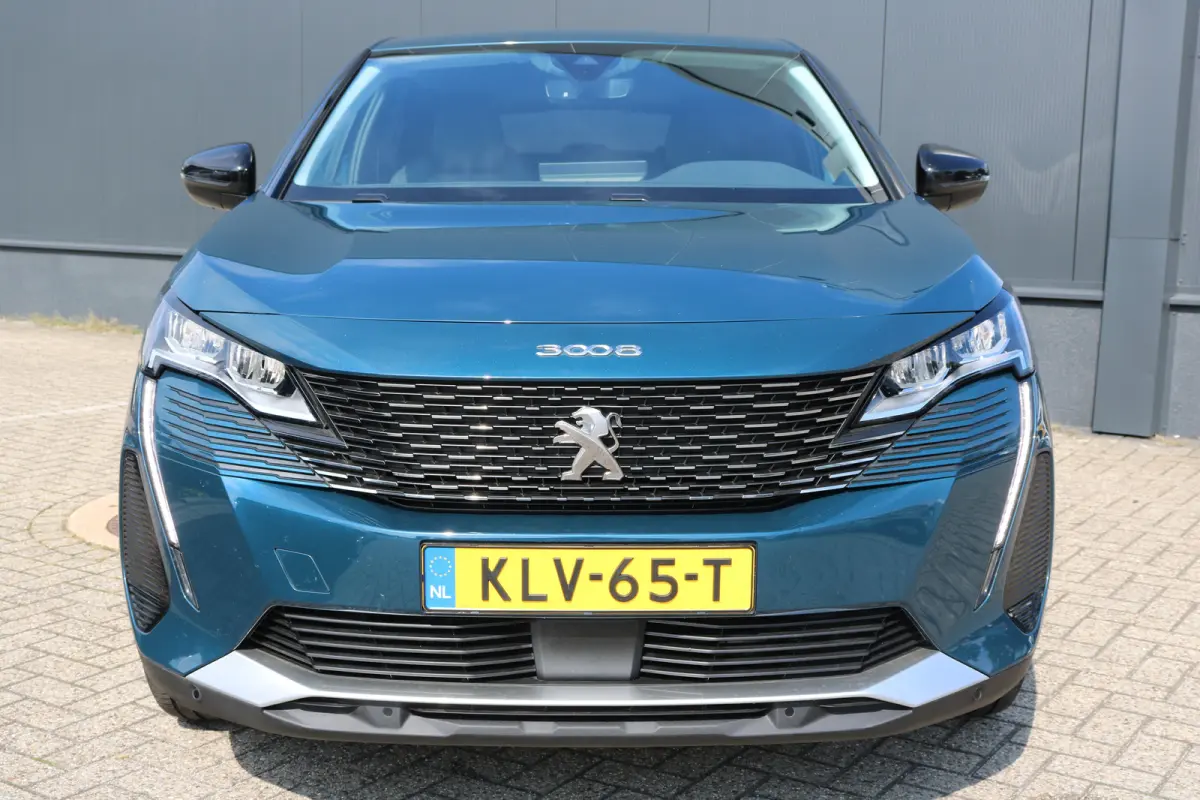 1.6 HYbrid 225 Allure Pack Business | Navi | Camera | PDC V+A | Cruise control | Keyless entry | LMV 18 " |