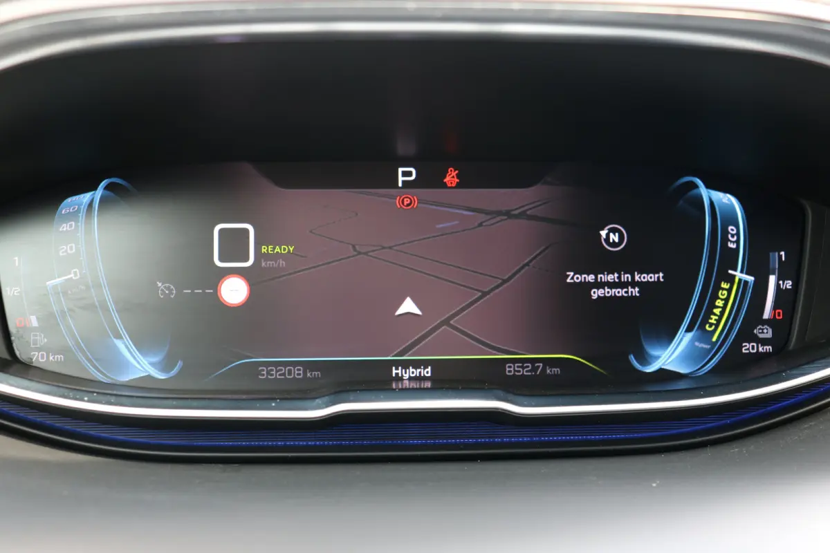 1.6 HYbrid 225 Allure Pack Business | Navi | Camera | PDC V+A | Cruise control | Keyless entry | LMV 18 " |