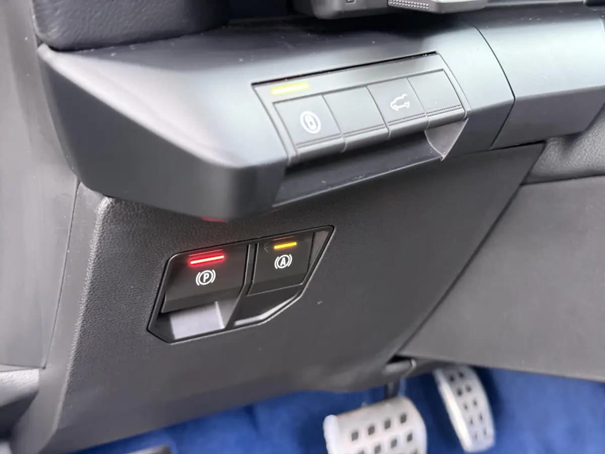 EV87 long range esprit Alpine 16K KM! | STOEL + STUURVERWARMING | ELEK. ACHTERKLEP | KEYLESS | DODEHOEK | ADAP. CRUISE | ALL IN RIJKLAAR PRIJS! |