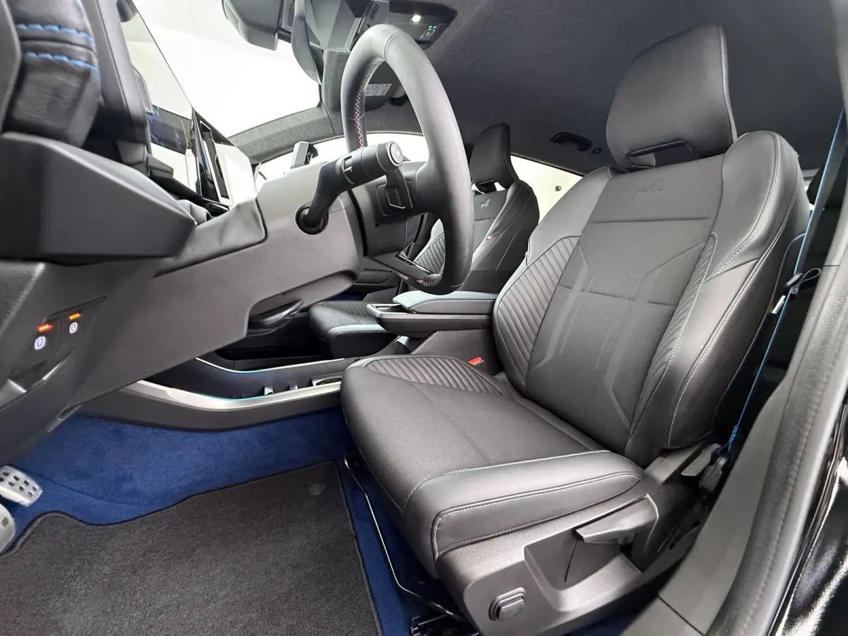 EV87 long range esprit Alpine 16K KM! | STOEL + STUURVERWARMING | ELEK. ACHTERKLEP | KEYLESS | DODEHOEK | ADAP. CRUISE | ALL IN RIJKLAAR PRIJS! |