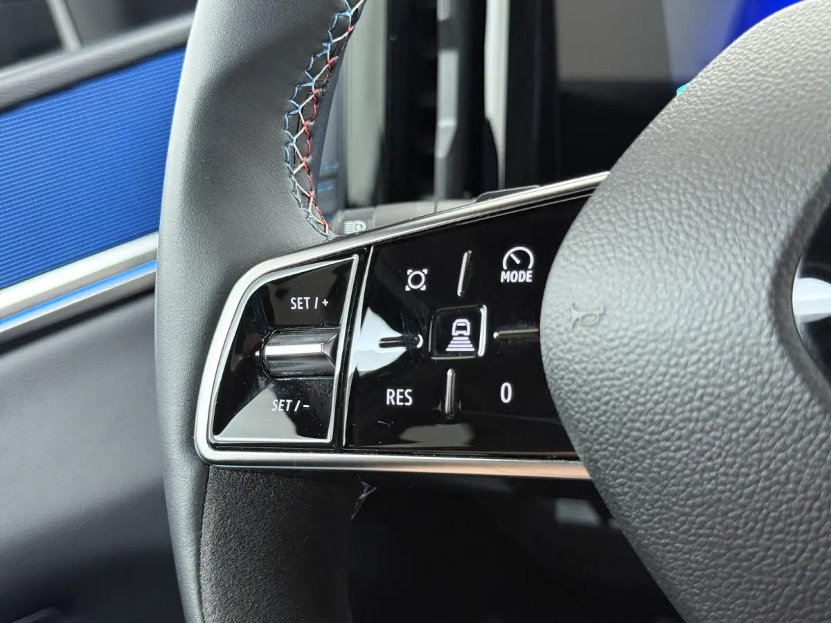EV87 long range esprit Alpine 16K KM! | STOEL + STUURVERWARMING | ELEK. ACHTERKLEP | KEYLESS | DODEHOEK | ADAP. CRUISE | ALL IN RIJKLAAR PRIJS! |
