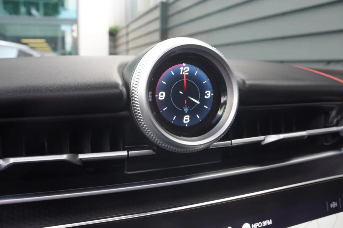 3.0 V6 Trofeo - PANODAK - TREKHAAK - HEAD UP - 360 CAMERA - SONUS FABER -