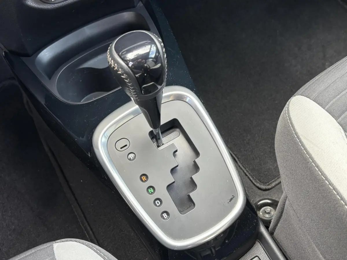 1.5 Hybrid Dynamic Bi-Tone | Keyless | Trekhaak | Camera | Stoelverwarming