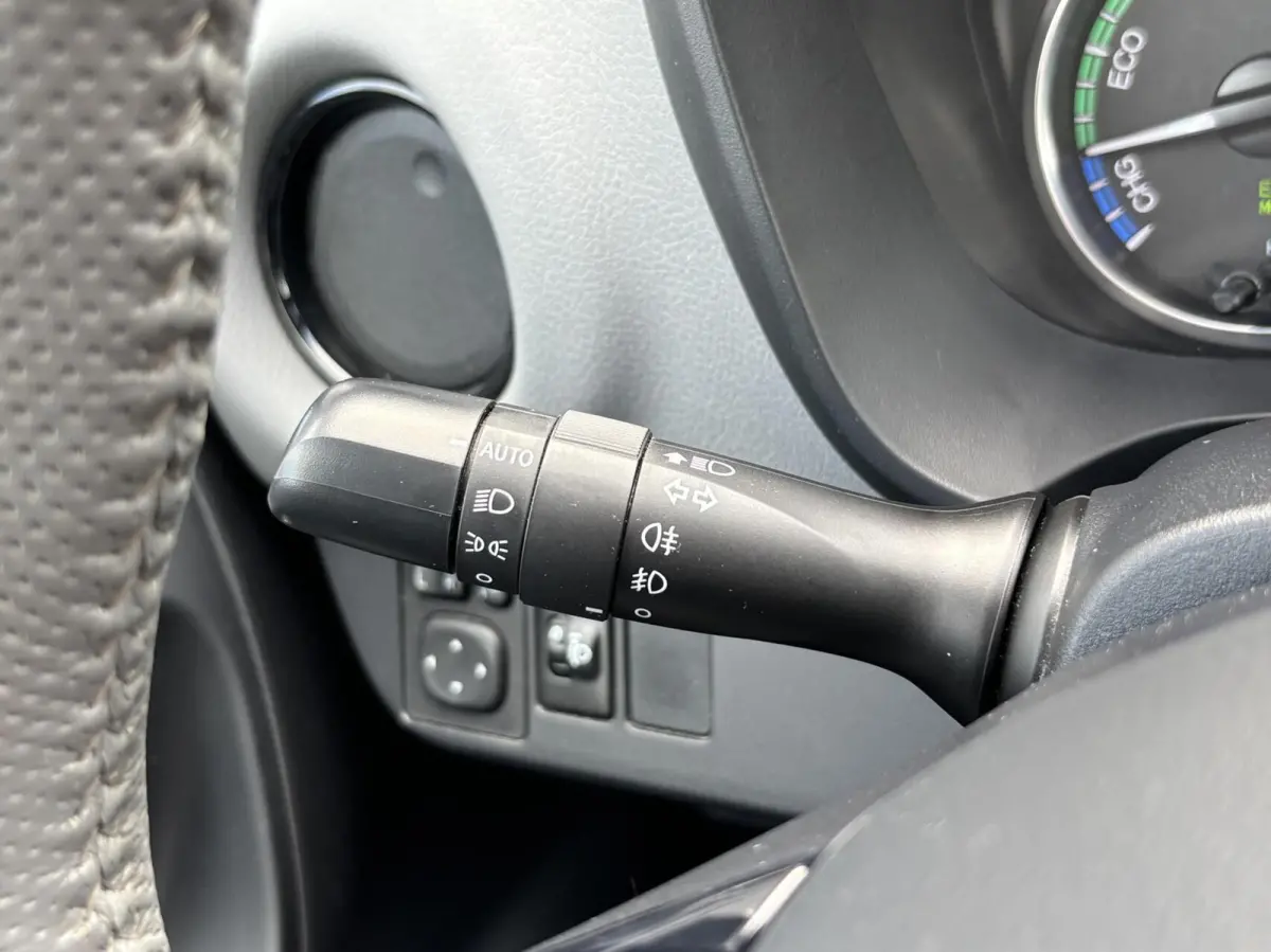 1.5 Hybrid Dynamic Bi-Tone | Keyless | Trekhaak | Camera | Stoelverwarming