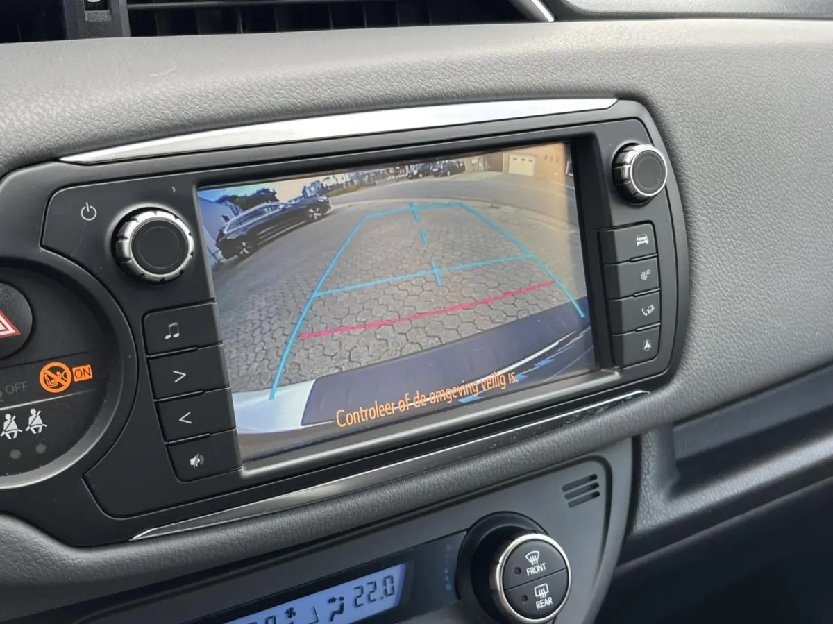 1.5 Hybrid Dynamic Bi-Tone | Keyless | Trekhaak | Camera | Stoelverwarming