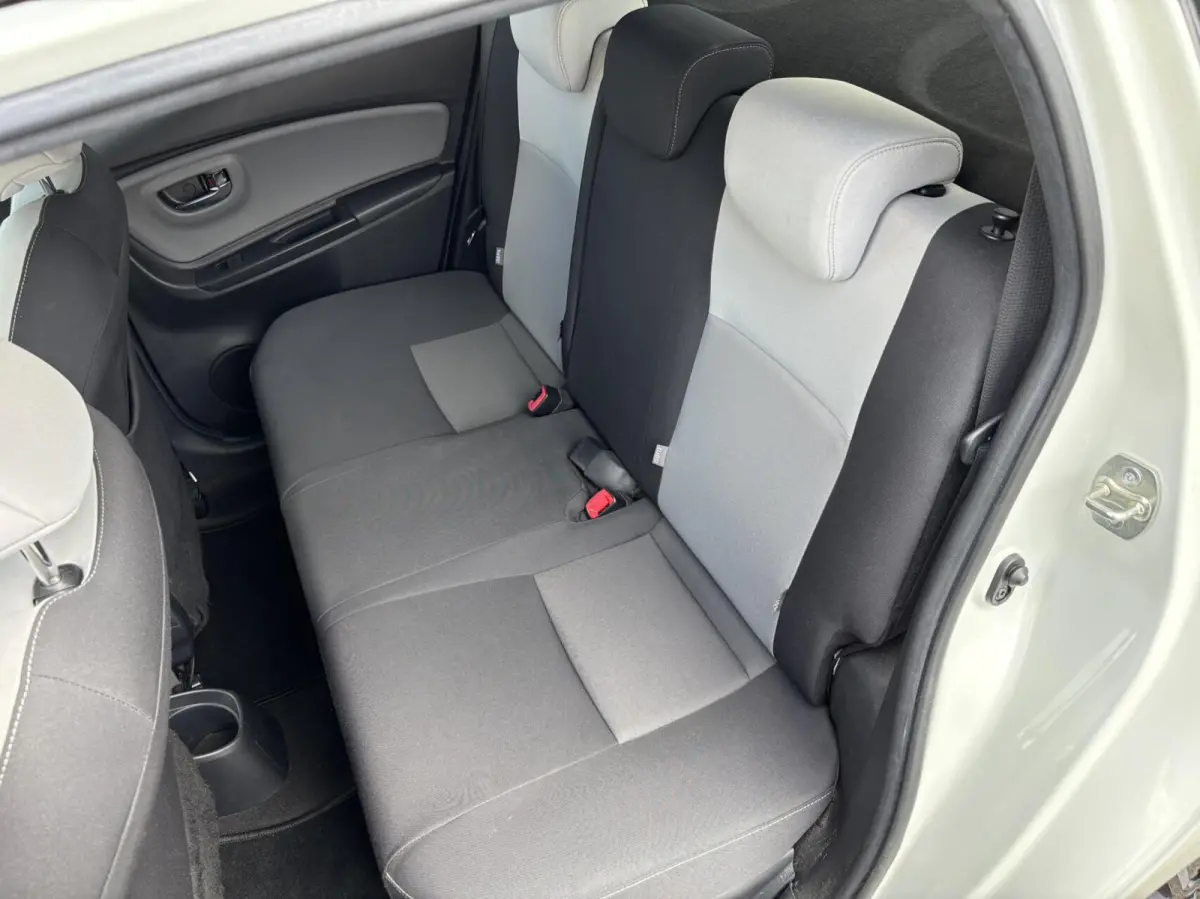 1.5 Hybrid Dynamic Bi-Tone | Keyless | Trekhaak | Camera | Stoelverwarming