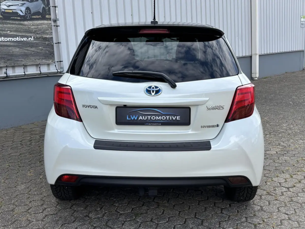 1.5 Hybrid Dynamic Bi-Tone | Keyless | Trekhaak | Camera | Stoelverwarming