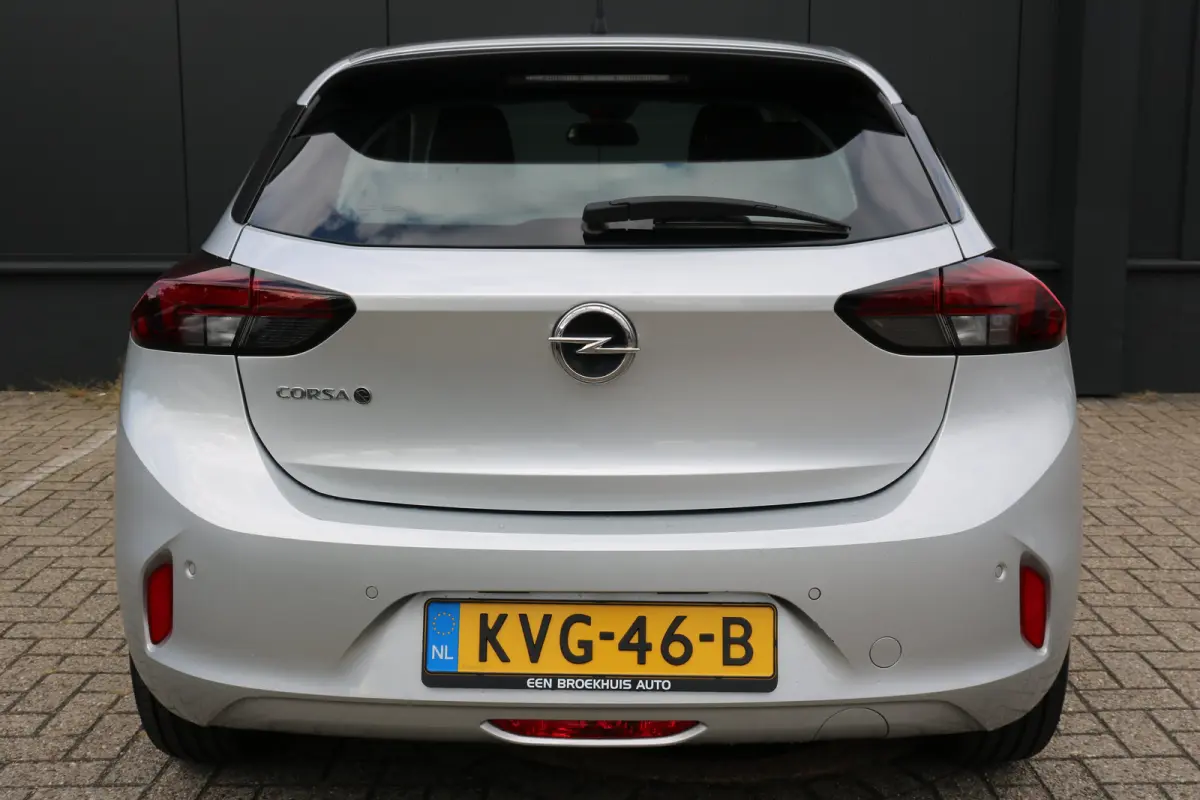 e Edition | Parkeersensor achter | Cruise control | Navi by App | SOH 100% |  Airco | Stuur verwarmbaar |