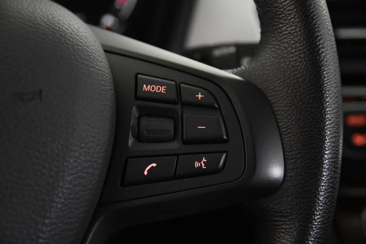 sDrive18i*1ste Eigenaar*Leer*Navigatie*Trekhaak*Carplay*