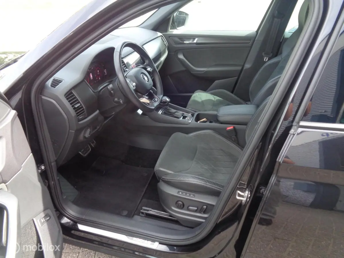 1.5 TSI Sportline Business/Full LED/20'' velgen/Ecc/Camera/Trekhaak/DCC/1st eig